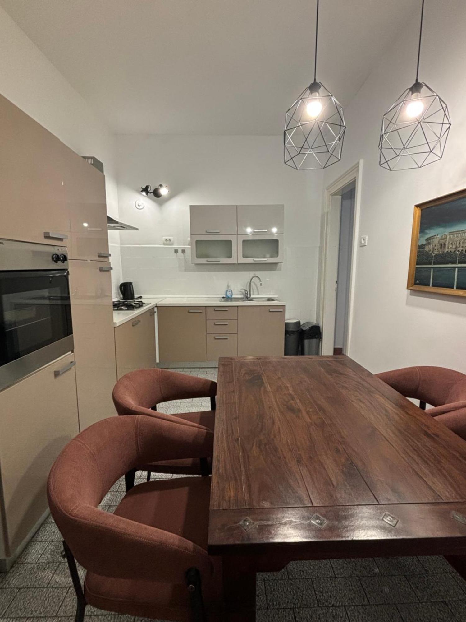 Ra City Garden Suite Пула Екстериор снимка